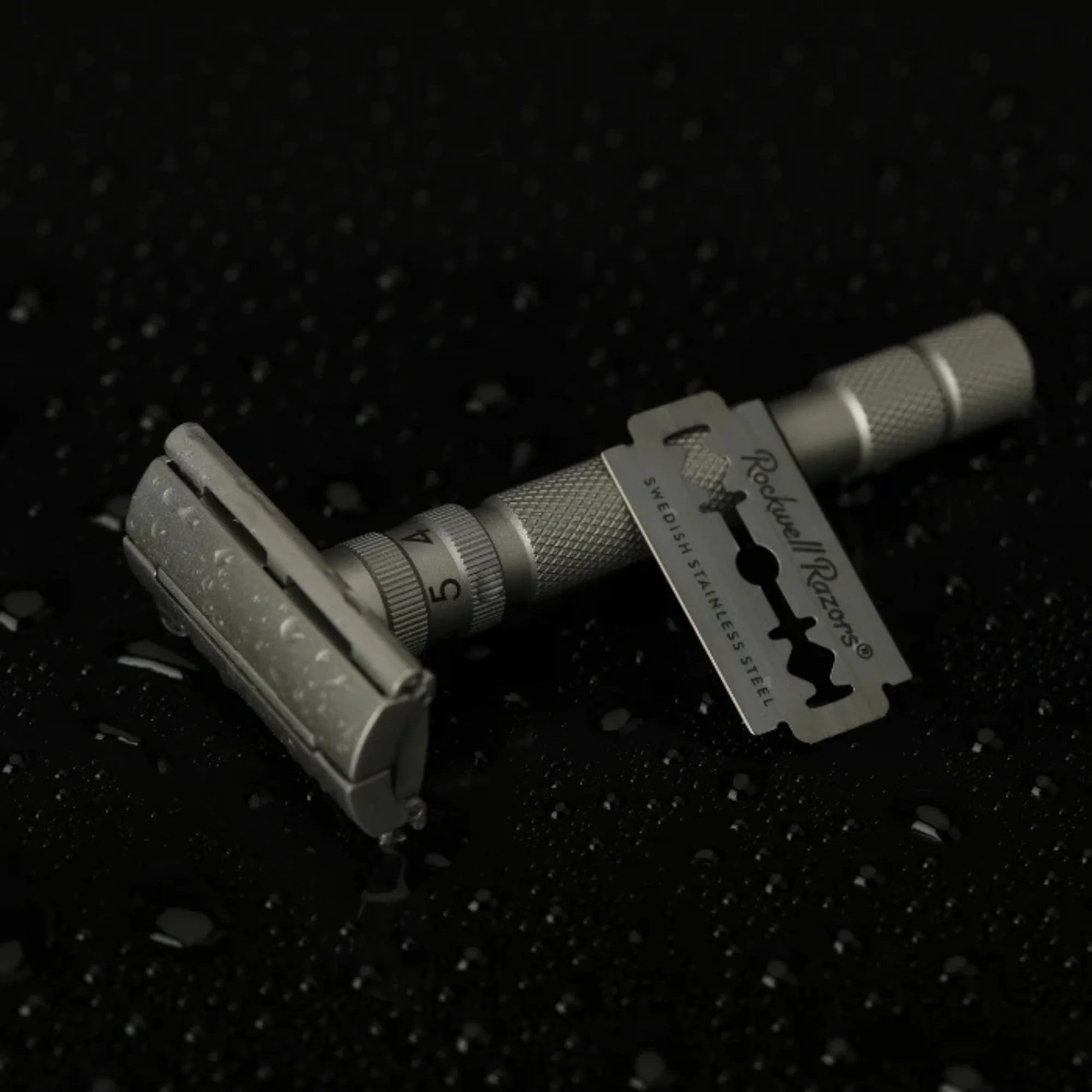 Rockwell T2 Adjustable Safety Razor - Stainless Steel - Image 6