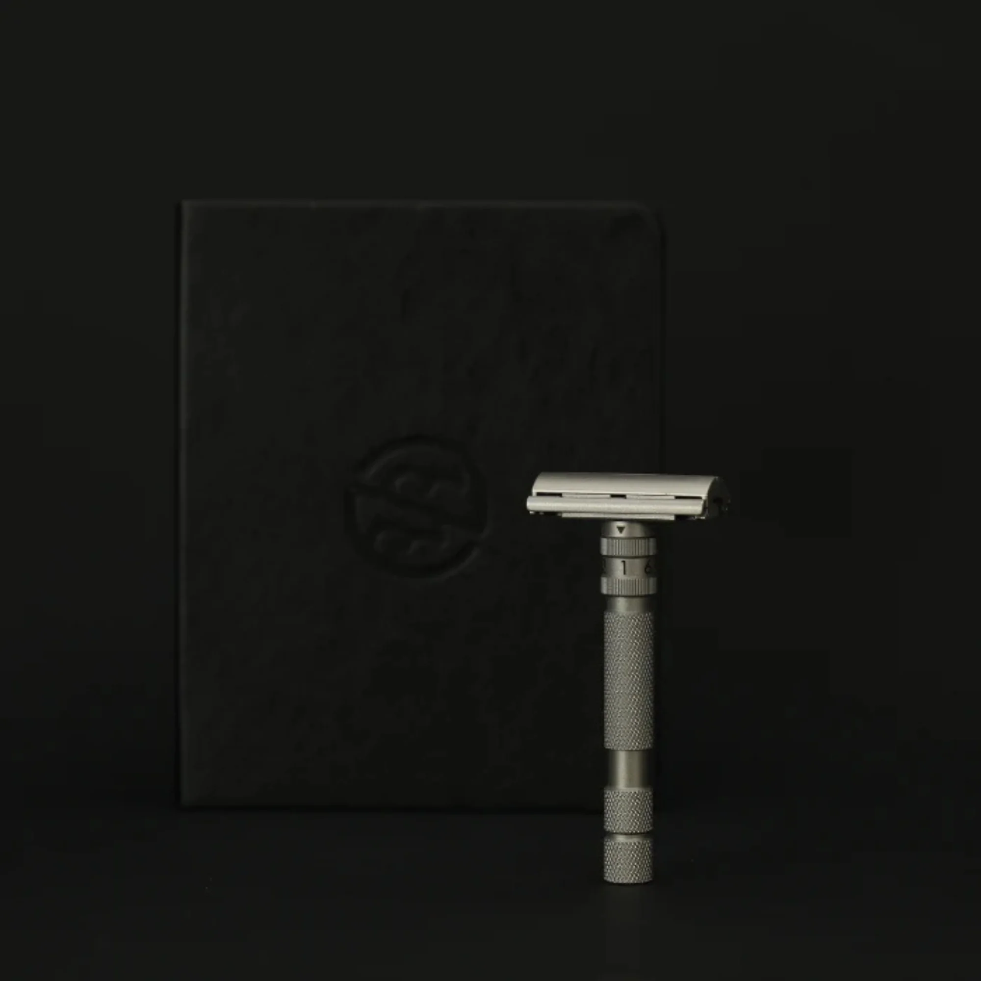 Rockwell T2 Adjustable Safety Razor - Stainless Steel - Image 7